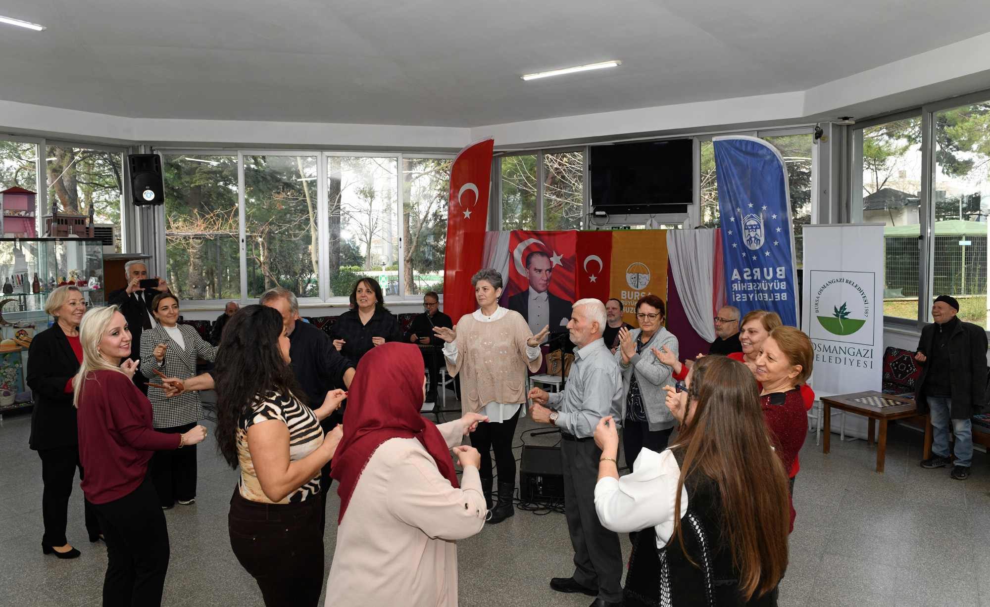 Verdiği konserler ile Bursalı sanatseverleri musikiyle buluşturan Osmangazi Belediyesi Türk