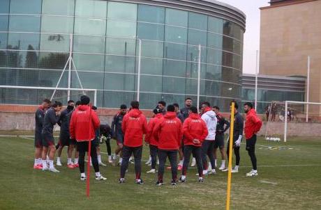 A Milli Futbol Takımı, Karadağ maçının hazırlıklarına başladı. UEFA Uluslar B Ligi 4. Grup son maçında 19 Kasım