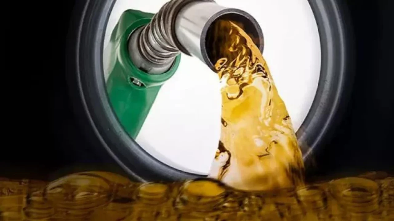 Akaryakıta zam ya da indirim var mı? İşte Bursa’da güncel fiyatlar… Brent petrol fiyatlarındaki dalgalanma, benzin ve motorin fiyatlarında da indirim