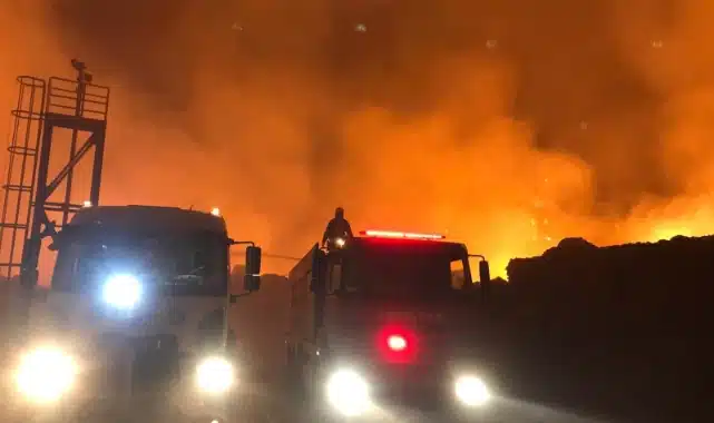 Bursa’nın alev savaşçıları durmak nedir bilmiyor Bursa Büyükşehir Belediyesi İtfaiye Daire Başkanlığı’ndan yapılan açıklamaya göre, ekipler