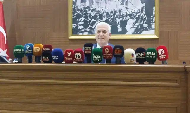 Bursa Büyükşehir’de Kasım ayı toplantısı Mustafa Bozbey’in başkanlık ettiği Bursa Büyükşehir Belediye Meclisi’nin kasım ayı