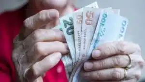 Yıl sonuna doğru yaklaştıkça milyonlarca memur ve emekli ocak ayında