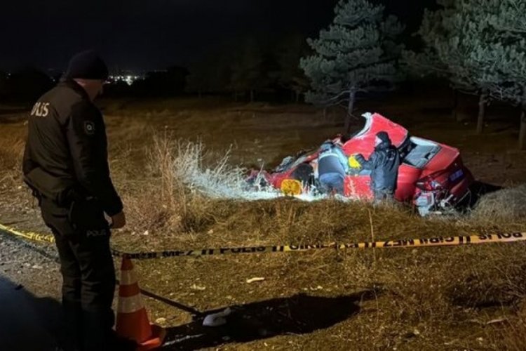 Erzurum’da kaza: 1 ölü, 3 yaralı! İsa Koçak (18) yönetimindeki otomobil, İhsan Doğramacı Bulvarı’nda stabilize yola