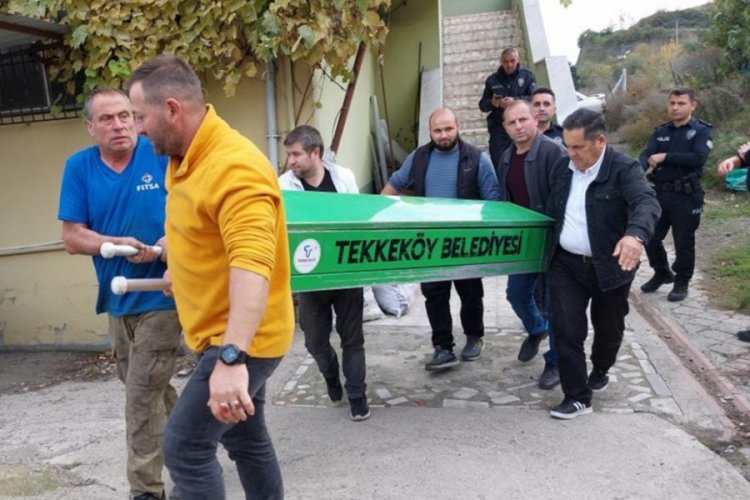 Samsun’da korkunç cinayet! Bilekleri kesilerek… Samsun’da korkunç bir cinayet işlendi. Olay, Samsun‘un Tekkeköy ilçesi Şabanoğlu