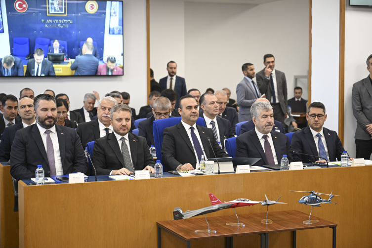 Bakan Kacır: Çelik Kubbe’nin geliştirmesini hızla tamamlayacağız Kacır, TBMM Plan ve Bütçe Komisyonunda Bakanlığı ile bağlı kuruluşlarının