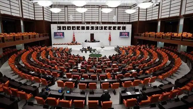 Meclis’te yeni haftada gündem yoğun: Bütçe maratonu sürüyor Haftalık çalışmasına 12 Kasım Salı günü başlayacak Genel Kurul’da, ilk
