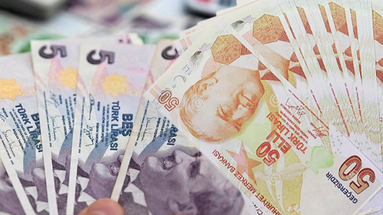 Yeni 5 ve 50 TL’lik banknotlar tedavüle çıkıyor Türkiye Cumhuriyet Merkez Bankası (TCMB), yeni 5 TL ve 50