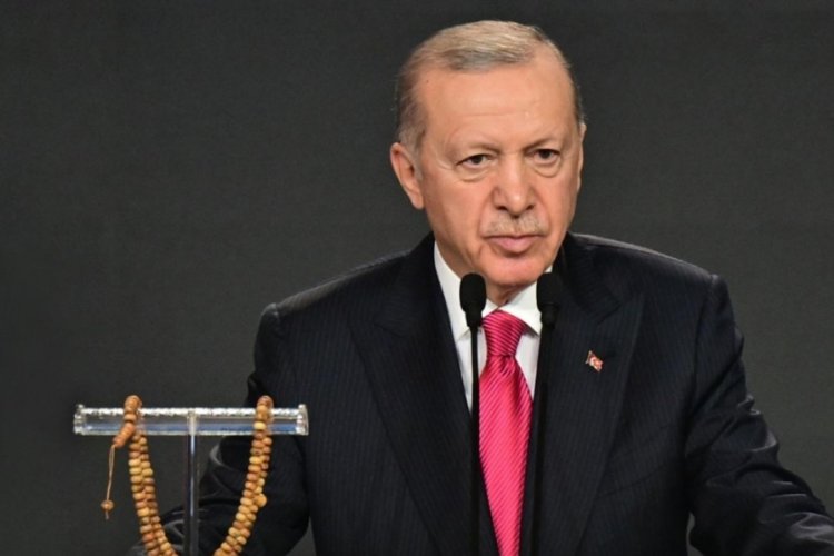 Dünya Müslüman Alimler Birliği’nden Cumhurbaşkanı Erdoğan’a övgü Genel Sekreter Sallabi, “Şam” ve “Suriye özgürleşiyor” etiketleriyle sosyal medya