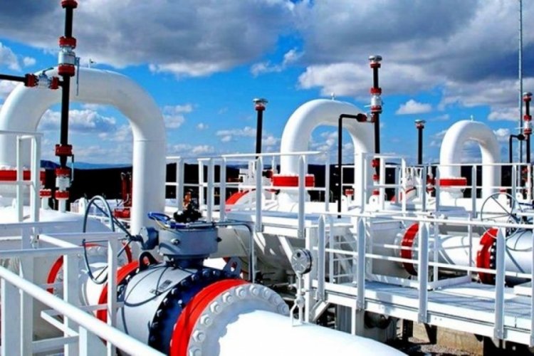 ABD, Türkiye’ye Gazprombank yaptırımında muafiyet tanıdı Enerji ve Tabii Kaynaklar Bakanı Alparslan Bayraktar, ABD’nin Gazprombank’a yönelik