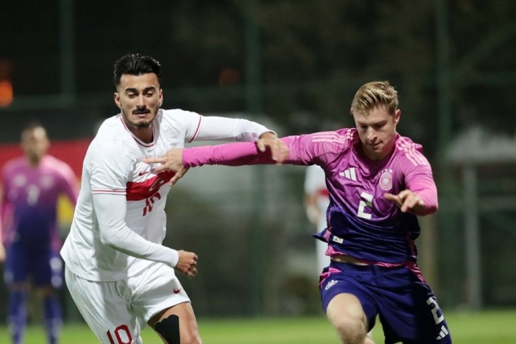 Bursaspor Altınordulu Sami Satılmış’ı istiyor 3’üncü Lig 1’inci Grup’ta rakiplerine fark atarak liderlik koltuğunda oturan