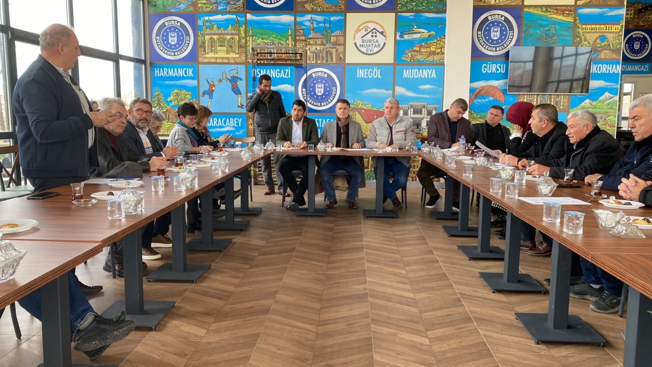 Bursa Büyükşehir, kooperatif ve dernekleri dinledi Bursa Büyükşehir Belediyesi Kırsal Hizmetler Dairesi Başkanlığı tarafından Gökdere Muhtar