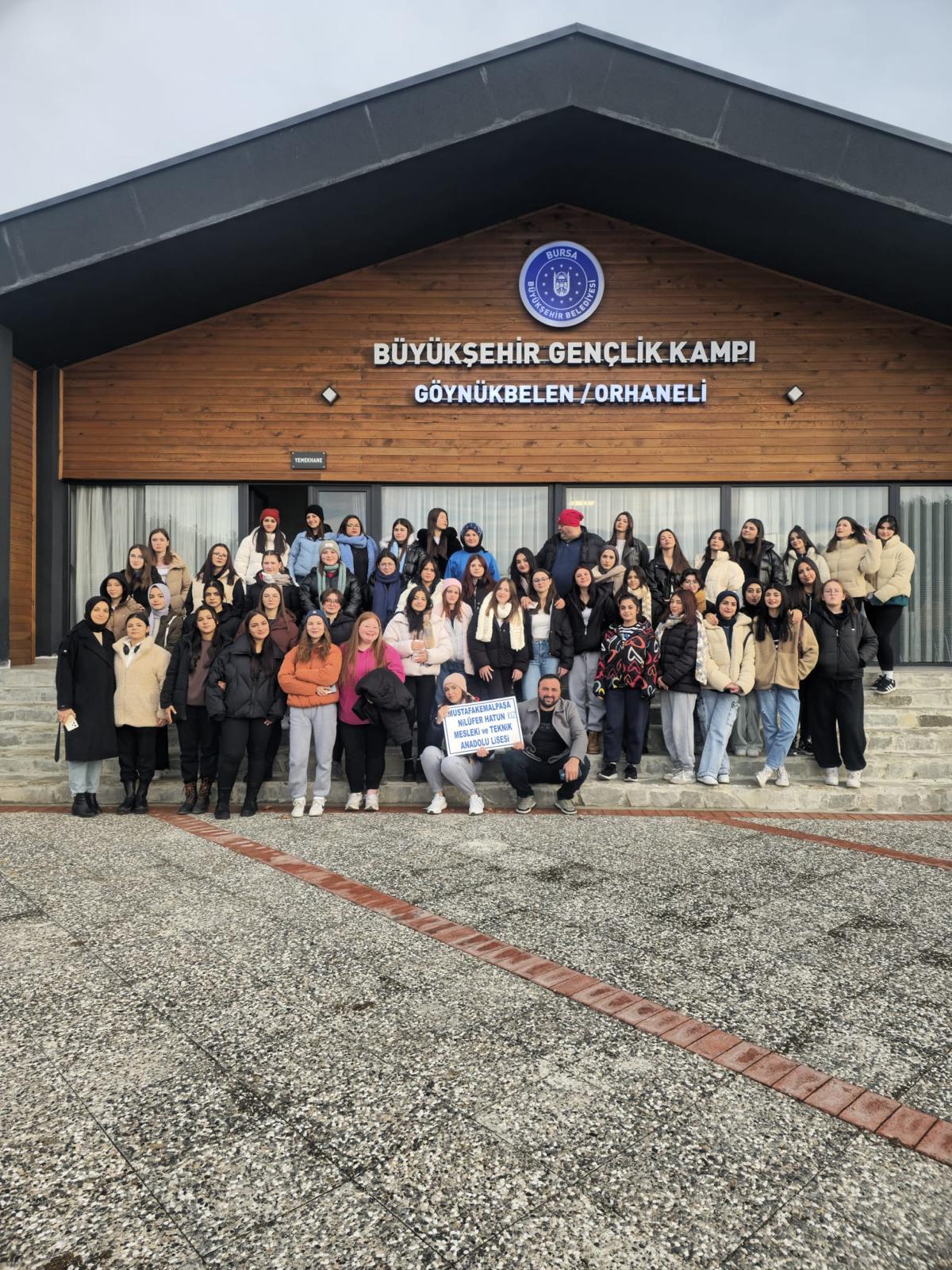 Bursa Büyükşehir’den gençlere başarı ve motivasyon kampı Bursa Büyükşehir Belediyesi Gençlik ve Spor Hizmetleri Dairesi Başkanlığı Gençlik