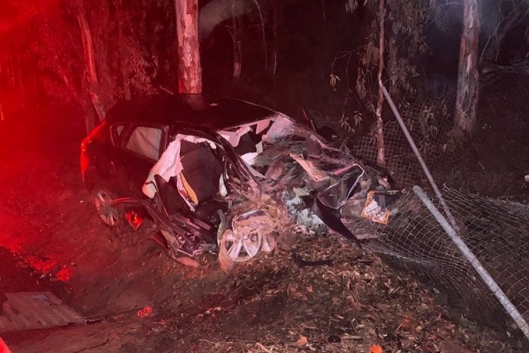 Bir ailenin yıkımı: İzmir-Aydın karayolunda feci kaza! Kaza, saat 20.00 sıralarında Aydın- İzmir Karayolu Selatin Tüneli yakınlarında