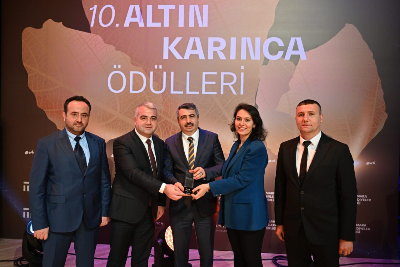 Altın Karınca Ödülleri’nde Yıldırım Belediyesi rüzgarı! Marmara Belediyeler Birliği’nin düzenlediği ve yerel yönetimlerin örnek projelerinin ödüllendirildiği
