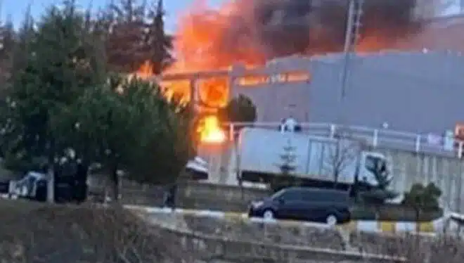 Balıkesir’de fabrikada patlama: 12 ölü 4 yaralı! Balıkesir Karesi’de patlayıcı üretilen bir fabrikada patlama meydana geldi. İlçeye