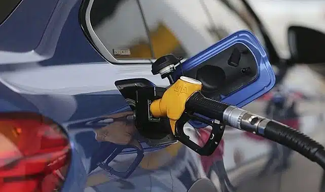 Bursa’da 19 Aralık Perşembe güncel akaryakıt fiyatları Akaryakıt fiyatlarındaki dalgalanmalar, araç sahiplerinin en çok ilgilendiği konular arasında