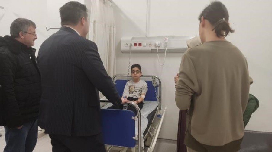 Bursa’da 47 kişi tavuk dönerden zehirlendi! Bursa‘nın Yenişehir ilçesinde yedikleri tavuk sonrası mide bulantısı ve kusma