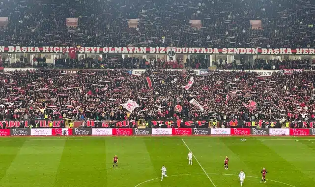 Eskişehirspor, taraftar rekoru kırdı! Bölgesel Amatör Lig 6’ncı Grup 11’inci hafta karşılaşmasında Eskişehirspor, evinde