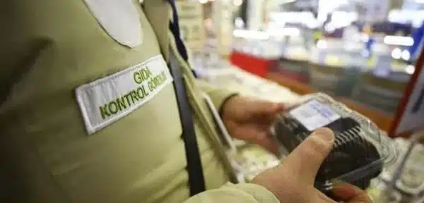 Bakanlık hileli ürünleri açıkladı: Tüketilmemeli! Bakanlık, gıda güvenliği denetimlerinde taklit ve tağşiş ürünler tespit edilen