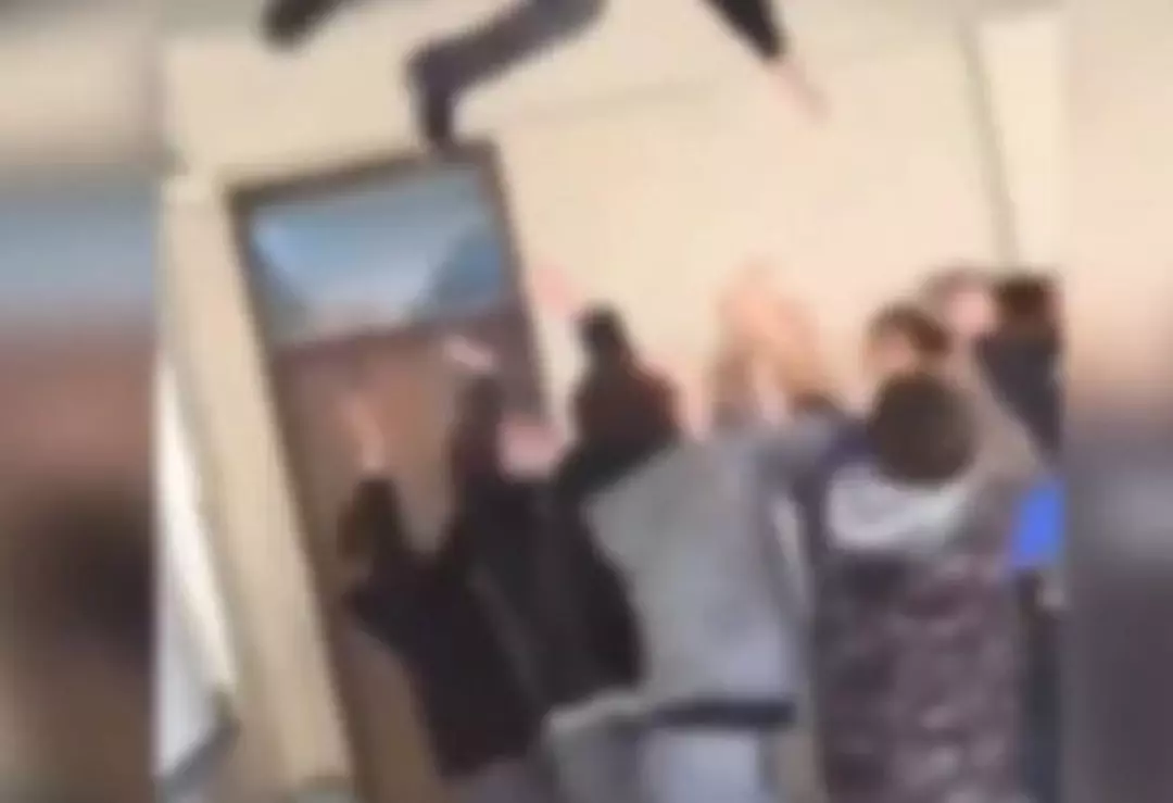 Kur’an kursunda ölümcül oyun: 14 yaşındaki Adem Nayır hayatını kaybetti! İstanbul‘daki Kur’an kursundaki gençlerin oyunu ölümle bitti. Beyoğlu’nda bulunan kursta