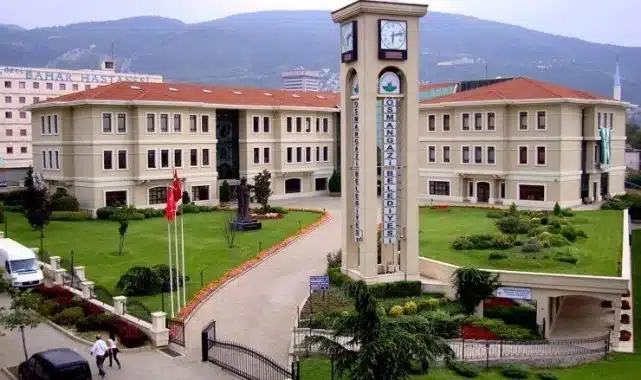 Osmangazi Belediyesi’nden uyarı! Osmangazi Belediyesi, sosyal medya hesaplarından yaptığı açıklamayla vatandaşları dolandırıcılık girişimlerine