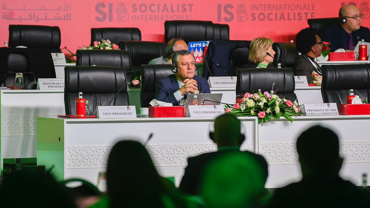 Özgür Özel Sosyalist Enternasyonal Konsey Toplantısı’na katıldı CHP Genel Başkanı Özgür Özel, Fas’ın başkenti Rabat’ta düzenlenen Sosyalist