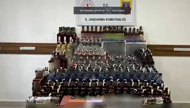 81 ilde sahte alkole karşı operasyonlar! İçişleri Bakanı Ali Yerlikaya’nın paylaştığı bilgilere göre, 81 ilde jandarma
