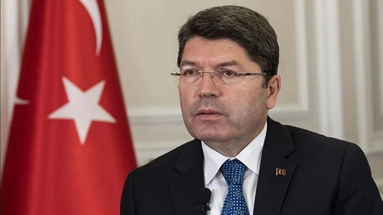 Bakan Tunç’tan İmralı açıklaması! Adalet Bakanı Yılmaz Tunç‘tan dikkat çeken İmralı açıklaması geldi. Bakan