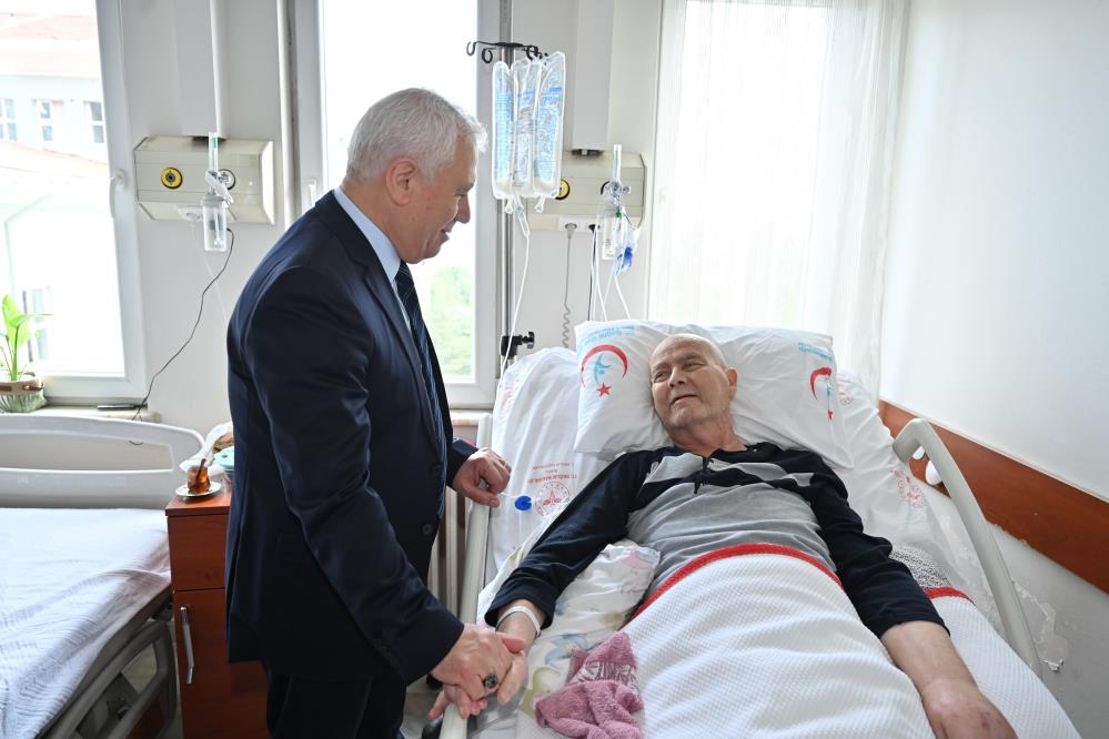 Sağlık hizmetleri Bursalıların ayağına gidiyor Bursa Büyükşehir Belediyesi, Sağlık İşleri Dairesi Başkanlığı bünyesindeki Evde Hasta