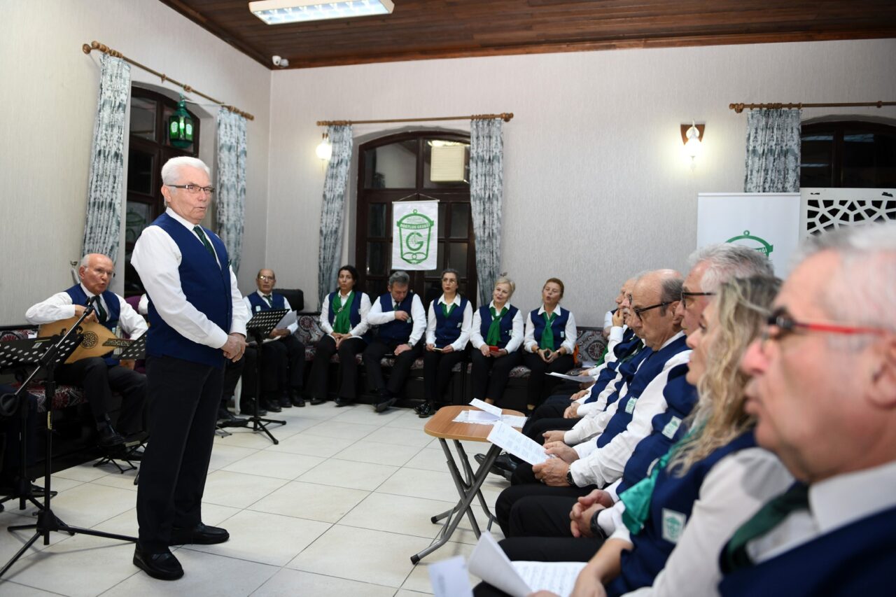 650 yıllık gelenek Bursa Gezek Evi’nde yaşayacak Gezek, haftanın belli bir gününde üye olanların katılımıyla evlerde gerçekleştirilen,
