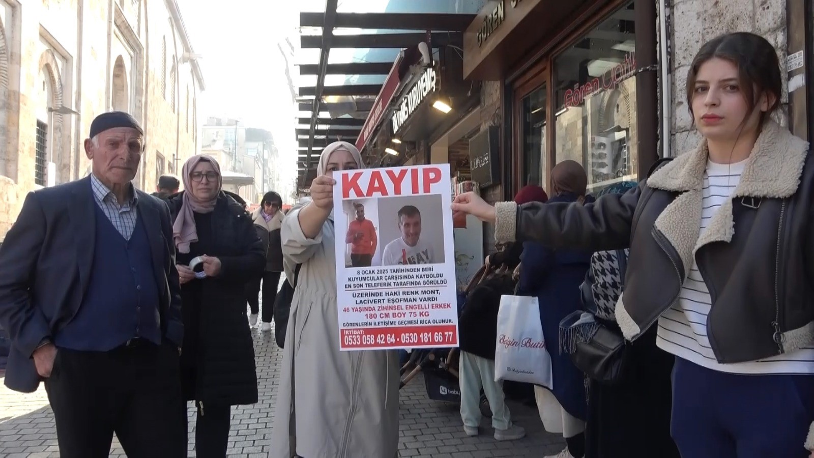 Baba-oğul Bursa tarihi çarşıda gezerken birbirini kaybetti! Bursa’nın Osmangazi ilçesi Emek Mahallesi’nde oturan Sönmez ailesinin bireyi olan