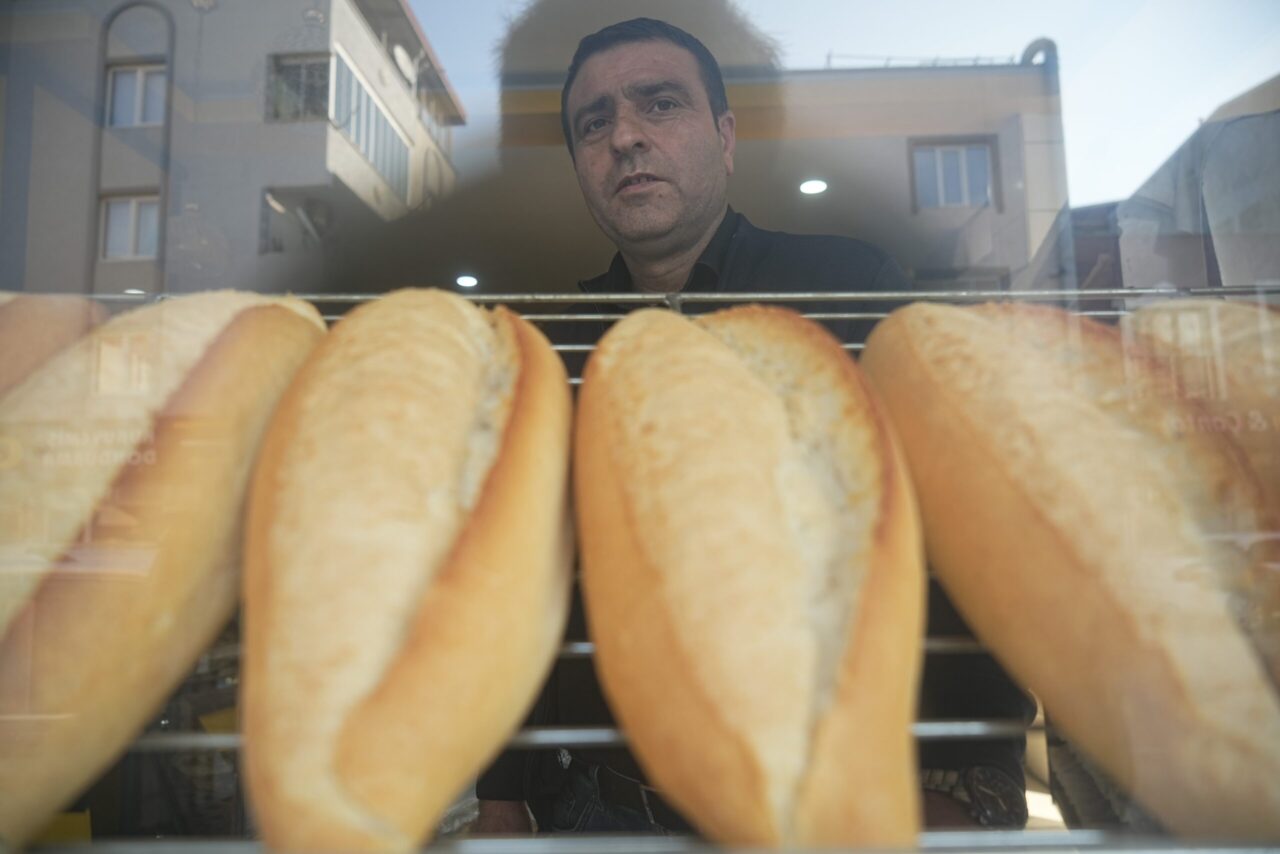 Bursa’da bir garip olay! 5 ekmek karşılığı çalışmış Bursa’da yaşayan Adem Aydın, 2013 yılında merkez Yıldırım ilçesi Arabayatağı