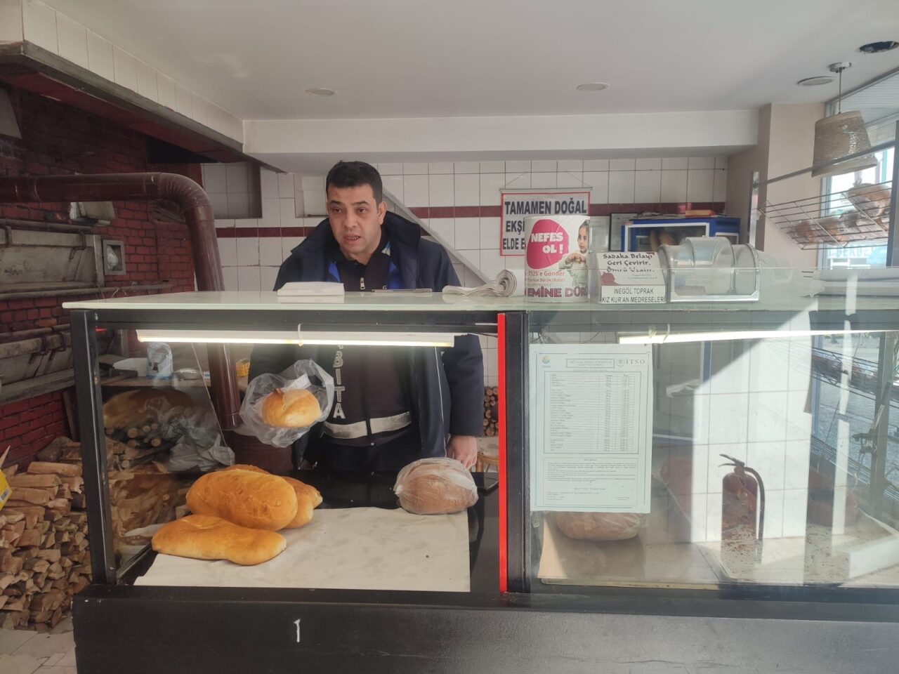 Bursa’da zabıtadan ekmek fırınlarına denetim İnegöl Belediyesi Zabıta Müdürlüğü ekipleri ekmek fırınlarına yönelik denetim başlattı.
