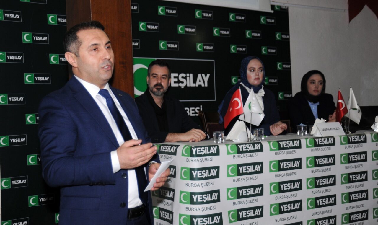 Yeşilay Bursa Şubesi’nde Mehmet Suat Arvas güven tazeledi Yeşilay Bursa Şubesi’nin 7. Olağan Genel Kurulu’nda, mevcut başkan Mehmet