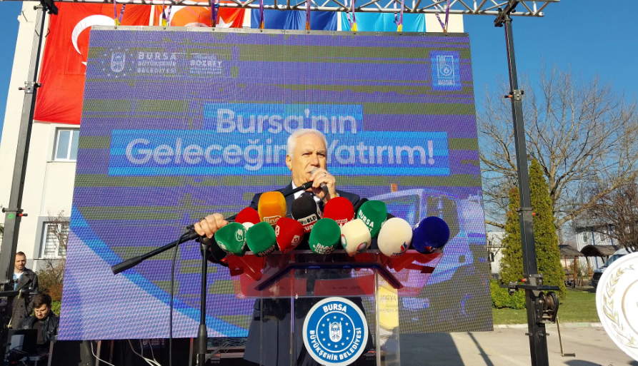 Başkan Bozbey, BUSKİ’nin borcunu açıkladı! Sibel Öztopçu / Bursam Medya Bursa Büyükşehir Belediyesi, BUSKİ’nin filosuna