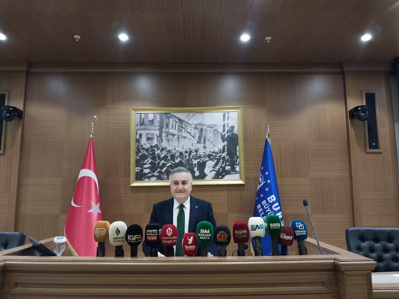 Bursa Büyükşehir’de yılın ilk meclis toplantısı yapıldı Sibel Öztopçu / Bursam Medya Ülkenin ve Bursa’nın önemli gündem