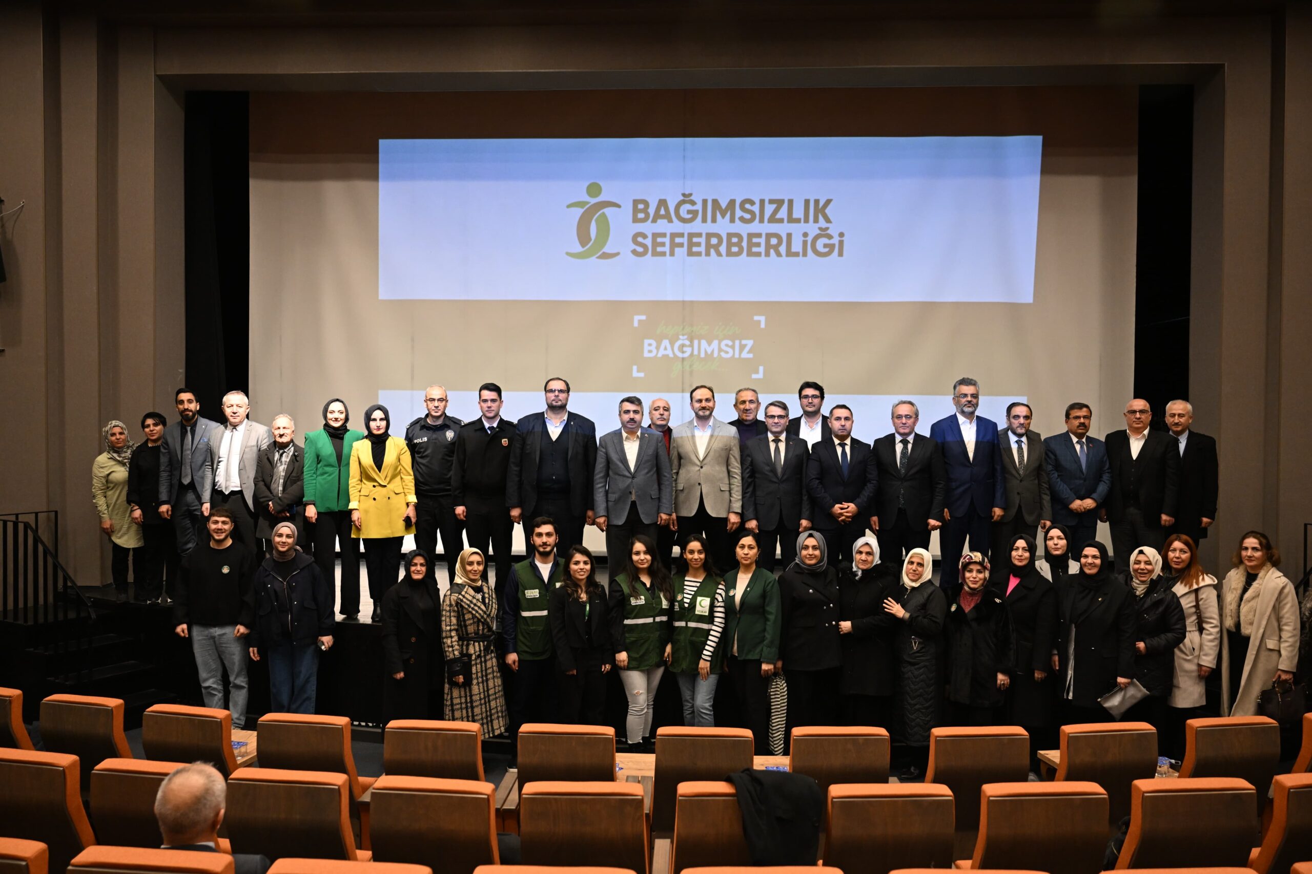 Yıldırım Belediyesi bağımlılıkla mücadeleyi sürdürüyor! Yıldırım Belediyesi ev sahipliğinde Barış Manço Kültür Merkezi‘nde düzenlenen ‘Bağımlılık