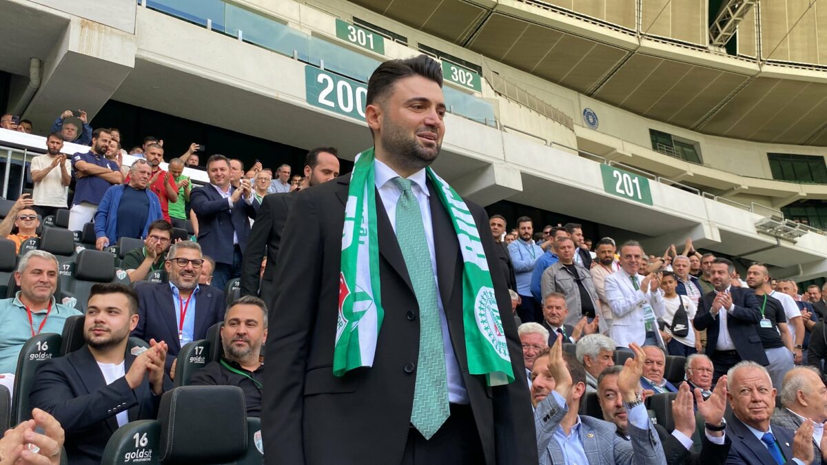 Enes Çelik’ten Bozbey’e ‘geçmiş olsun” mesajı Bursaspor Başkanı Enes Çelik, Bursa Büyükşehir Belediye Başkanı Mustafa Bozbey’e