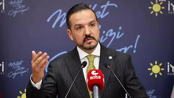 İYİ Parti Sözcüsü Kürşad Zorlu, partisinden istifa etti 14 Mayıs seçimlerinde istenilen başarının elde edilememesi sonrası Meral Akşener’in