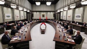 Cumhurbaşkanı Recep Tayyip Erdoğan başkanlığında bugün toplanacak Cumhurbaşkanlığı Kabinesi'nde ana