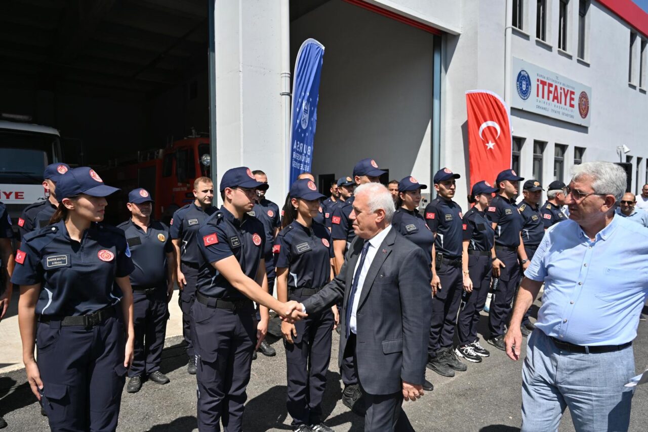 Bursa İtfaiyesi’nden 21 bin olaya müdahale! Toplam 5889 olayla arazi otluk ve çöplük yangınları ilk sırada