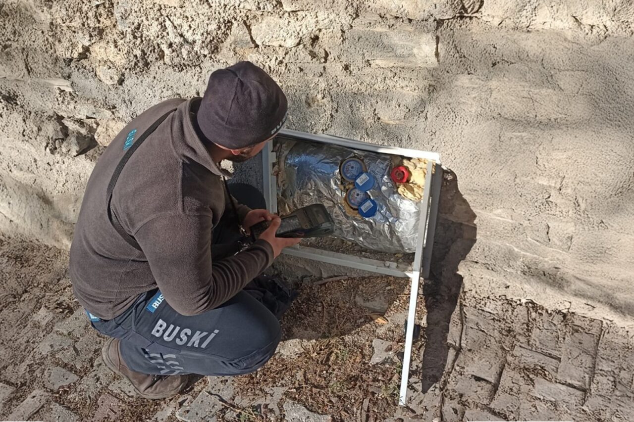 Büyükşehir Belediyesi BUSKİ Genel Müdürlüğü, kış şartlarının etkisini artırmasıyla birlikte