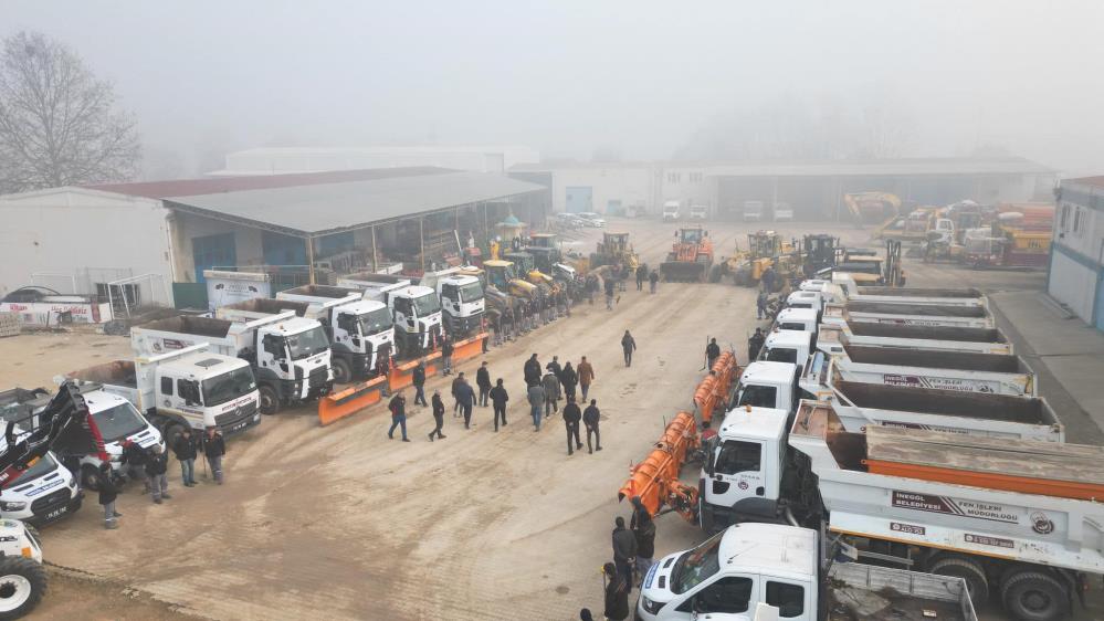 Bursa İnegöl Belediyesi kar yağışına hazır İnegöl ve civar bölgelerde etkili olması beklenen kar yağışı öncesi