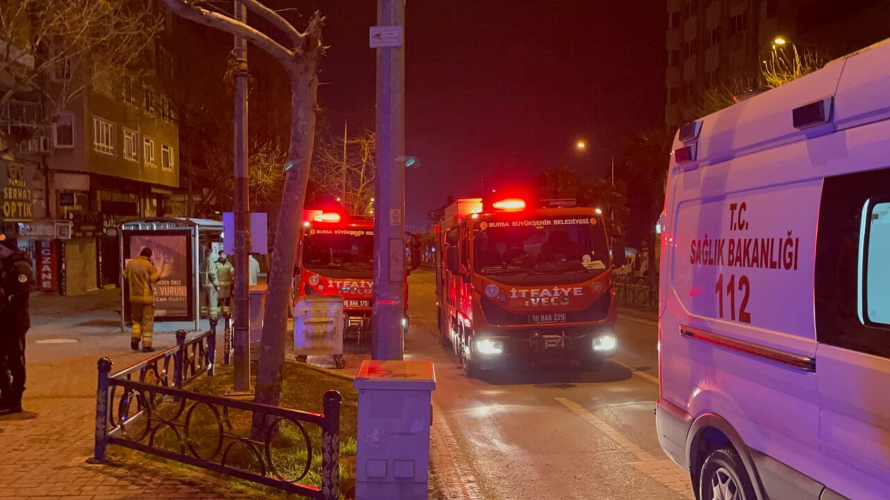 Bursa’da yangından sonra korkunç manzara ortaya çıktı! Olay, merkez Osmangazi ilçesi Ahmetpaşa Mahallesi Fevzi Çakmak Caddesi üzerinde