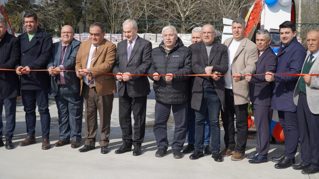 TECO Akaryakıt İstasyonu görkemli törenle açıldı Tatkavaklı Kooperatifi’nin emekleriyle yenilenen ve TECO markası olarak görücüye çıkan