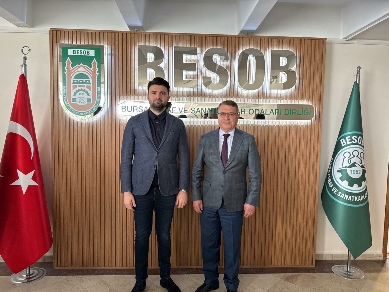 BESOB’dan Bursaspor’a tam destek ursaspor Başkanı Enes Çelik ve beraberindeki yönetim kurulu üyeleri, BESOB