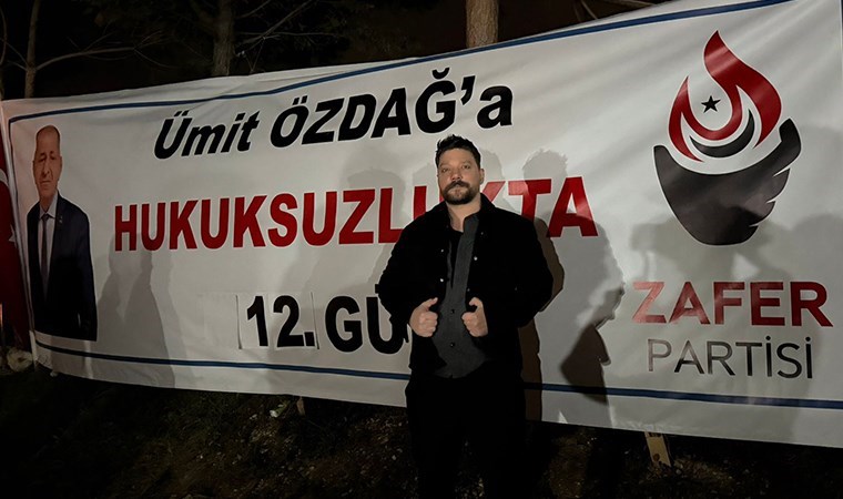 Oğuzhan Uğur’dan Ümit Özdağ’a destek Babala TV kurucu, ünlü fenomen ve YouTuber Oğuzhan Uğur, dün