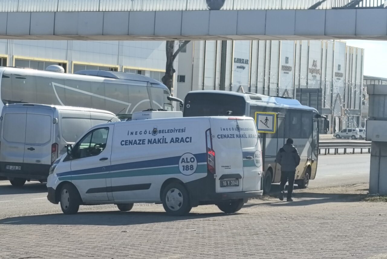 İnegöl’de fabrika bekçisi ölü bulundu! Olay, saat 08.00 sıralarında Bursa-Ankara karayolu üzeri Yeniceköy Mahallesi’nde faaliyet