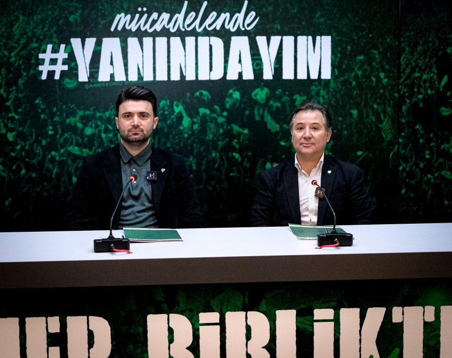 Bursaspor’a 38 milyon liralık hibe Özlüce İbrahim Yazıcı Tesisleri’nde gerçekleşen görüşmeye Bursaspor Başkanı Enes Çelik,