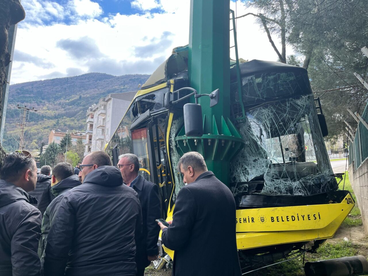Alınan bilgiye göre, Heykel Siteler hattında çalışan S2 numaralı belediye